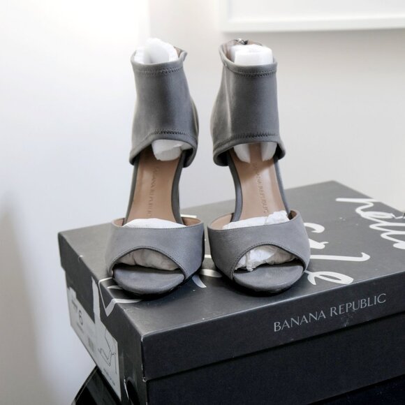 Banana Republic "Juliet" Grey Peep Toe Bootie Sandals - Size 6 - Picture 3 of 8